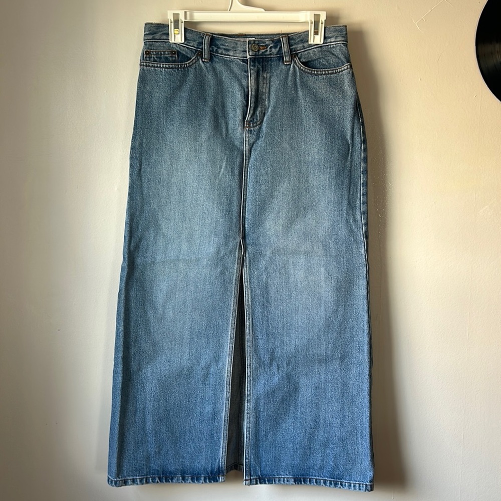 Gap Skirt